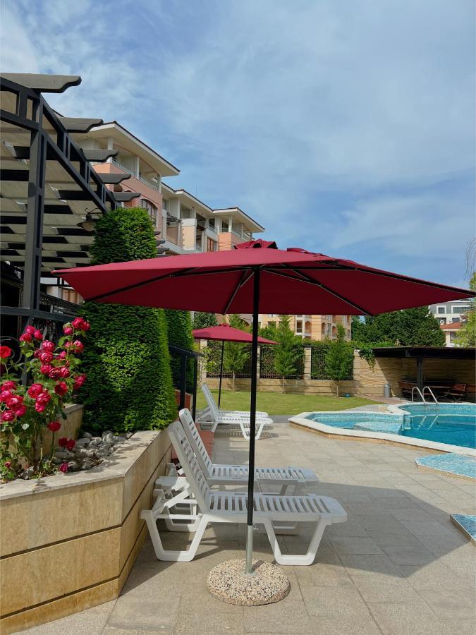 Family Hotel Paradise سينتس قسطنطين وهيلينا المظهر الخارجي الصورة