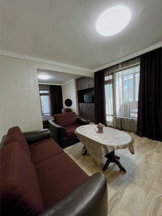 Family Hotel Paradise سينتس قسطنطين وهيلينا المظهر الخارجي الصورة