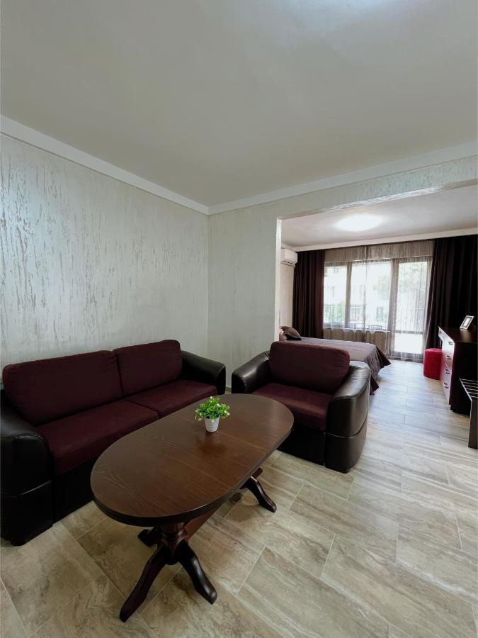 Family Hotel Paradise سينتس قسطنطين وهيلينا المظهر الخارجي الصورة