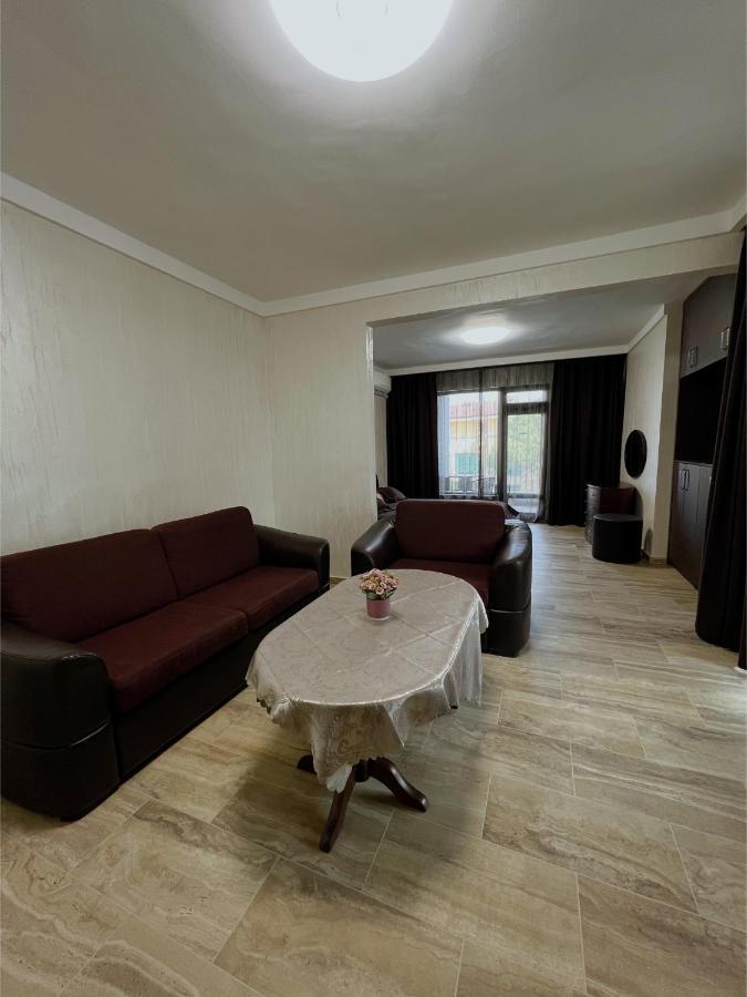 Family Hotel Paradise سينتس قسطنطين وهيلينا المظهر الخارجي الصورة